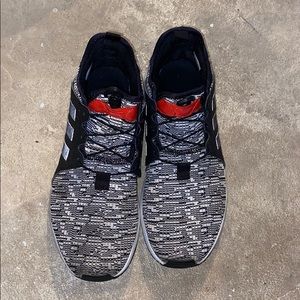 Black and white Adidas size 9 in men